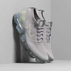 Nike Air VaporMax Flyknit ‘Pure Platinum’